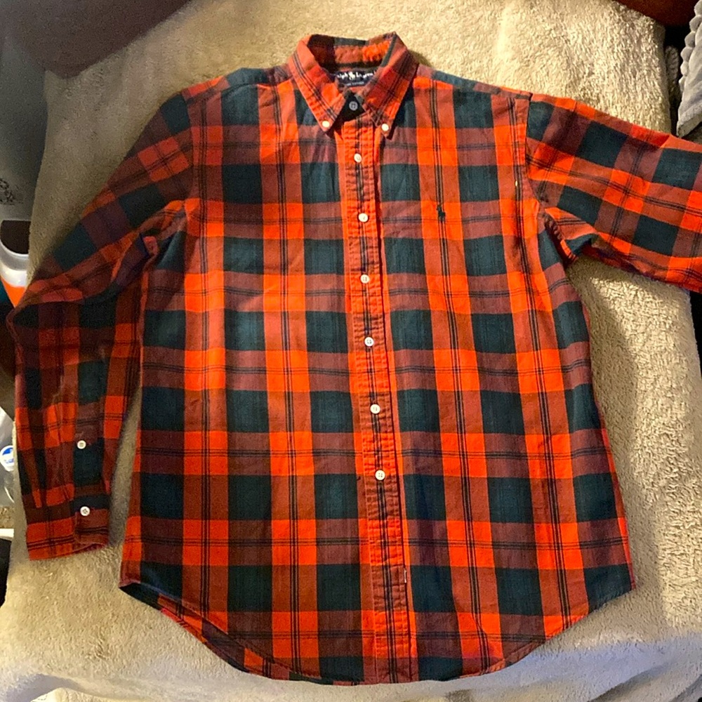 Ralph Lauren, Men's Medium Plaid Button Up Shirt - Red and Black, long sleeves.